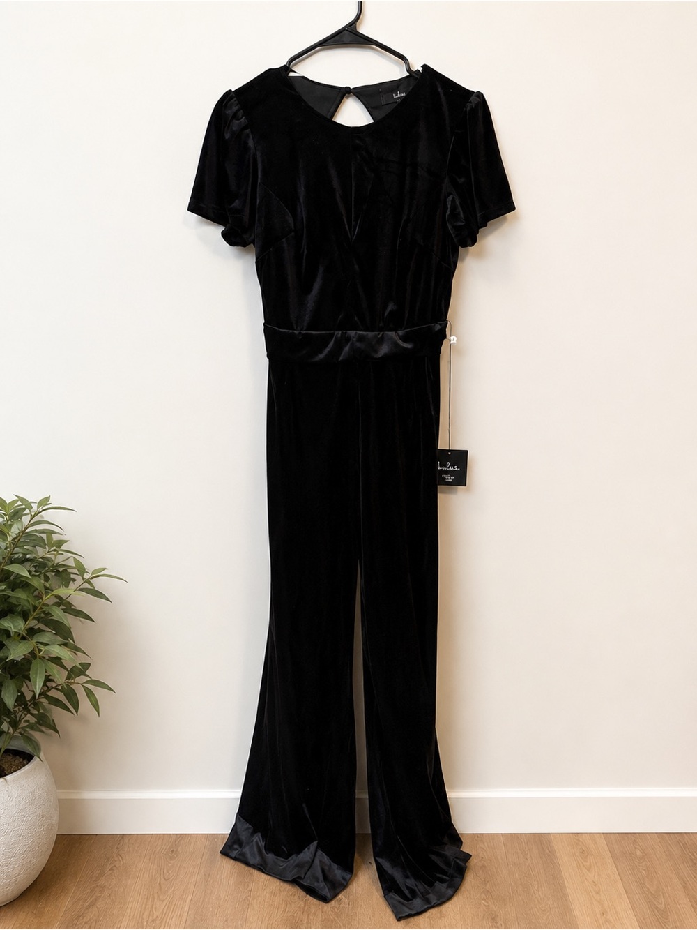 Lulu’s Velvet Black Short-Sleeve Jumpsuit